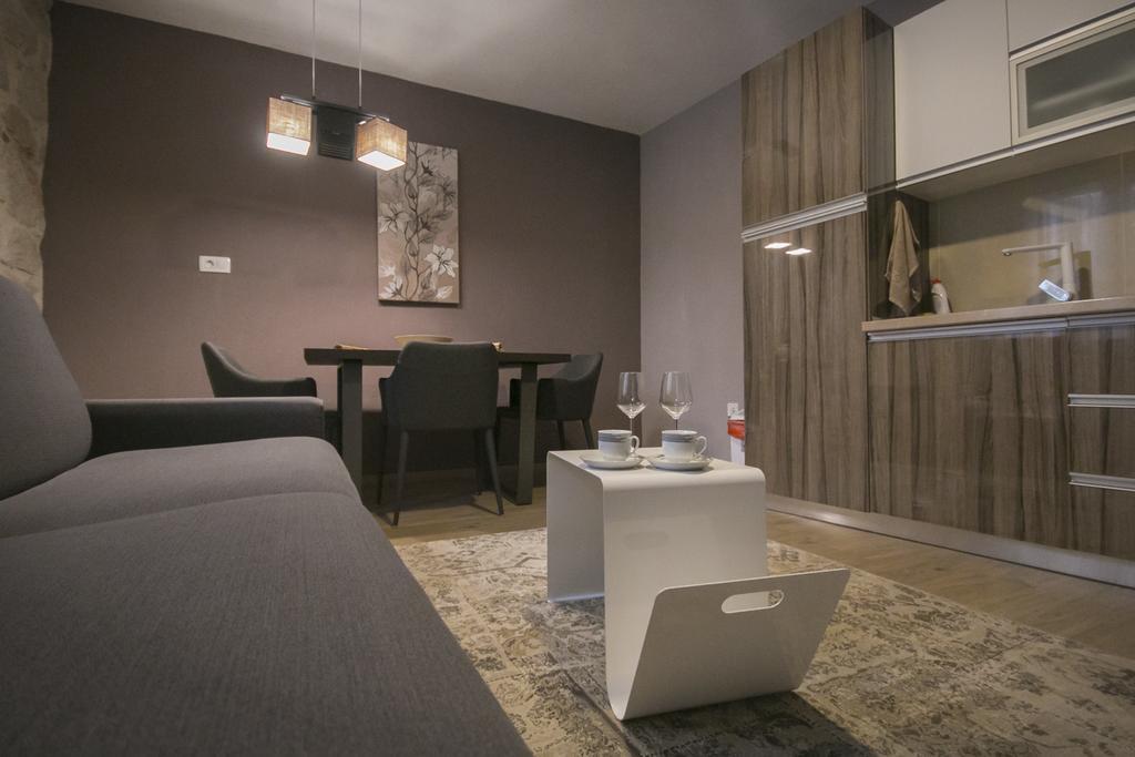 Apartmens Melisa ヴルサル エクステリア 写真