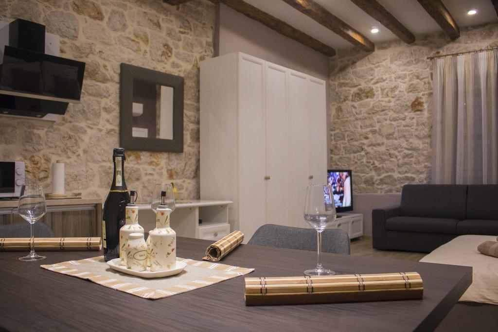 Apartmens Melisa ヴルサル エクステリア 写真